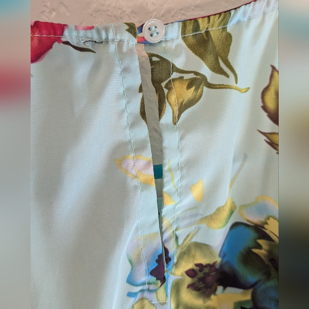 Jennifer & Grace Floral Sleeveless Top - Multicolor - Picture 3 of 7